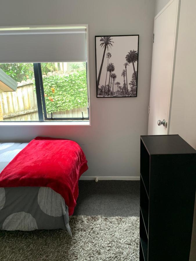 Double Room With Shared Bathroom Auckland Exterior photo