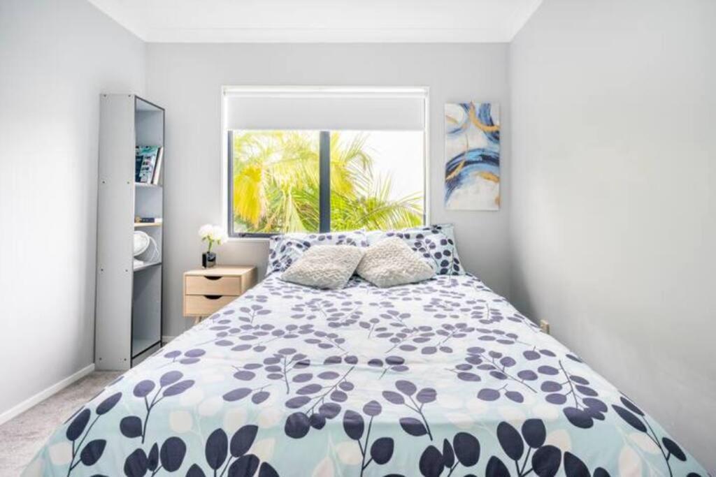 Double Room With Shared Bathroom Auckland Exterior photo